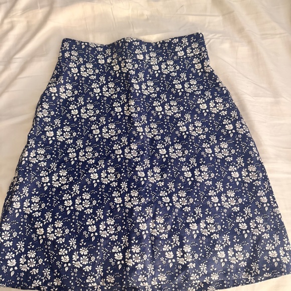 The Vampire s wife skirt - Picture 2 of 4